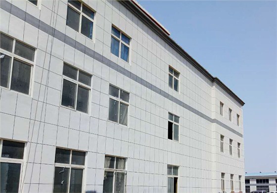 沃富新能源科技有限公司為煙臺小紅帽公司施工沃富地源熱泵系統現場